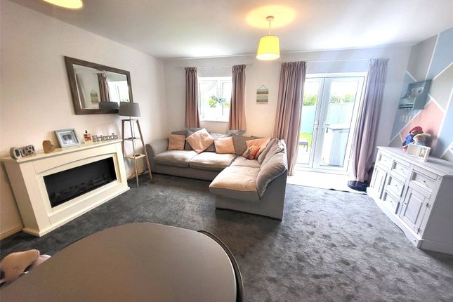 25, Castleton Grove, Pembrokeshire photo 2