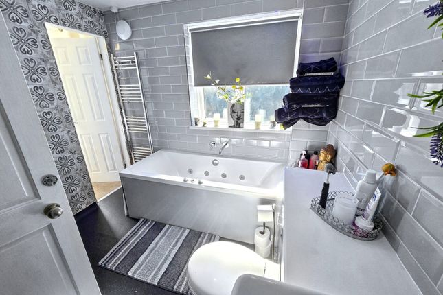 4 Pent Court, Lead Road, Ryton photo 4