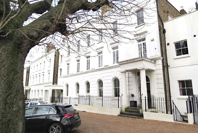 Flat to rent in Camberwell Grove, Camberwell, London