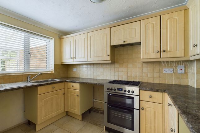 8, St. Nicholas Close, Norwich photo 3