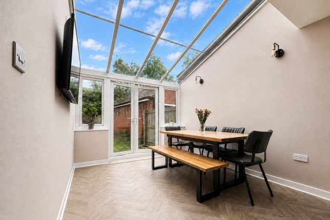 2, Primrose Walk, Bridgwater photo 2
