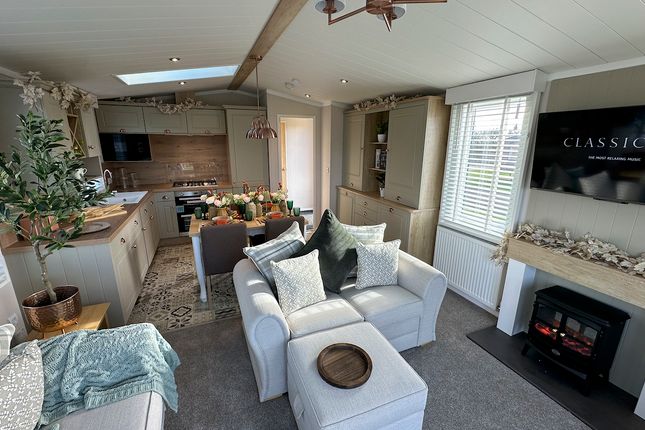 Nottage Park Lodges, Moor Lane Nottage, Porthcawl photo 2