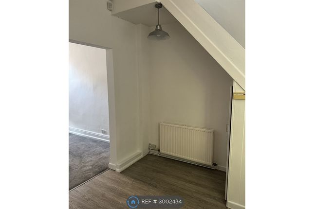 Meadow Terrace, Sharrow Vale, Sheffield photo 5