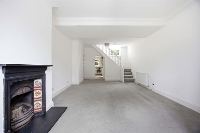 Chiltern View Road, Uxbridge photo 4