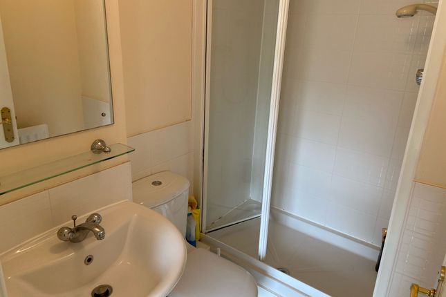 Flat to rent in Marshall Square, Southampton
