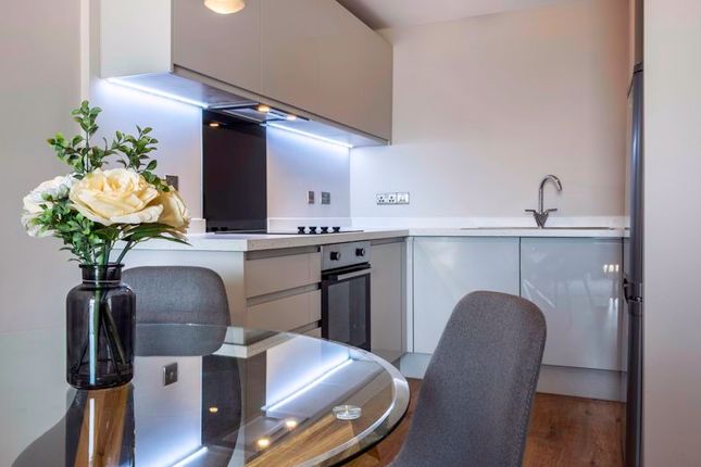 Flat for sale in Jesse Hartley Way, Liverpool