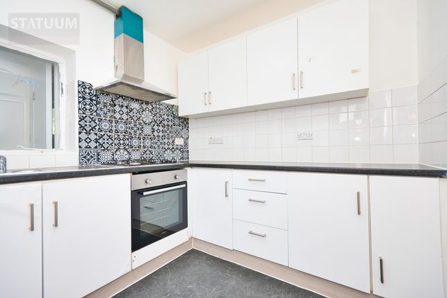 131, Shelley Avenue, London photo 3