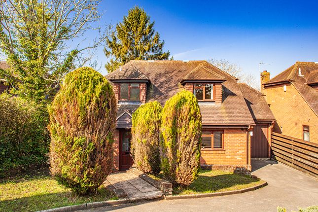 Thumbnail Detached house to rent in 67 Wallingford Road, Goring On Thames