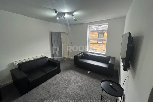 Terraced house to rent in Woodhouse Lane, Leeds