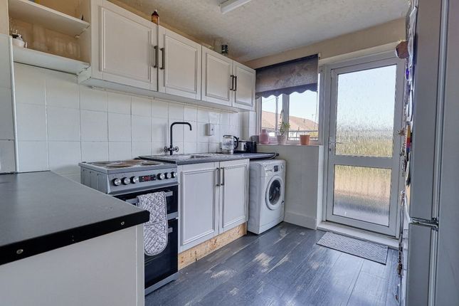 39, Southfield Road, Scunthorpe photo 4
