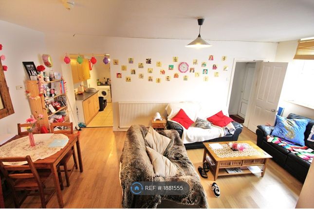 Thumbnail Terraced house to rent in Balmoral Road, Manchester