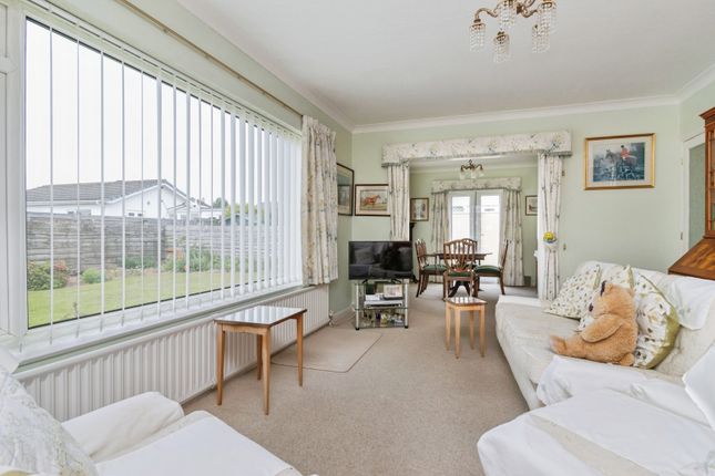 17, Orchard Way, Totnes photo 3