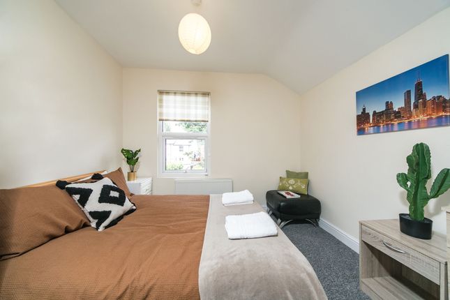 72 Wantage Road, Reading photo 5
