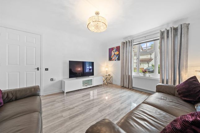 21, Marquis Avenue, Hamilton photo 4