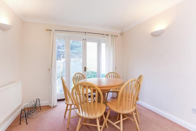 8, Acland Close, Oxford photo 4