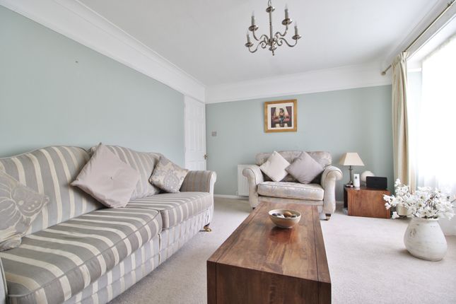 Thumbnail Flat for sale in Outram Road, Southsea