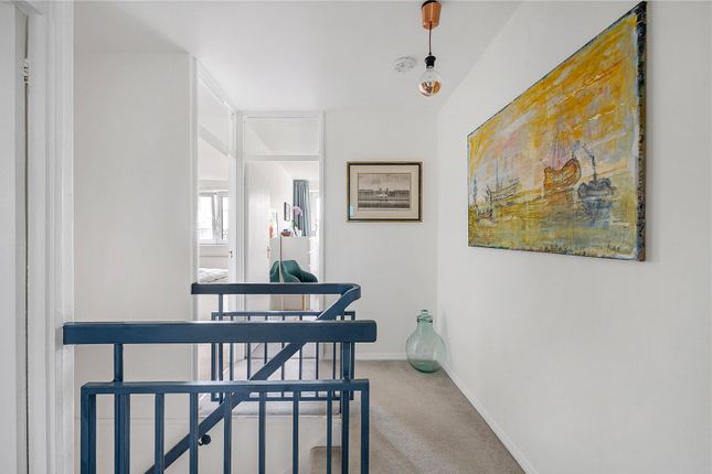 Flat for sale in Inner Park Road, Southfields, London