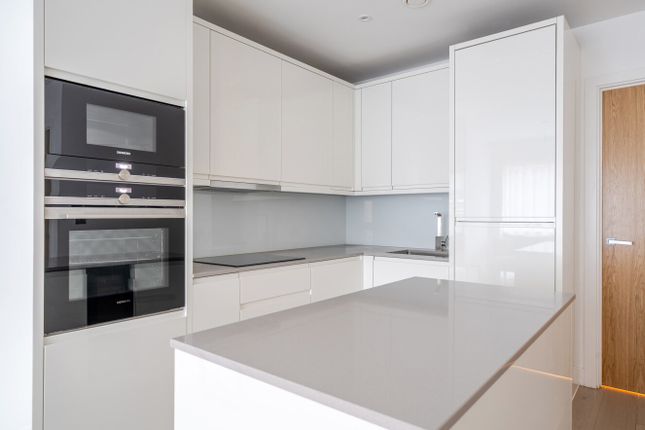 2, Bernera Walk, Colindale photo 4