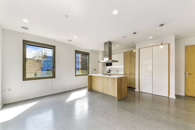 Flat for sale in Helmsley Street, London