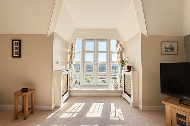 Flat 19, Dukesbury House, 13-15 The Goffs, Eastbourne photo 3