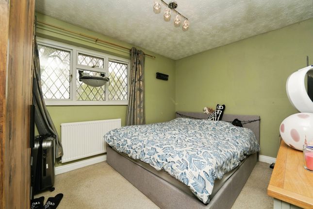 24, Bramble Lane, Gloucestershire photo 4