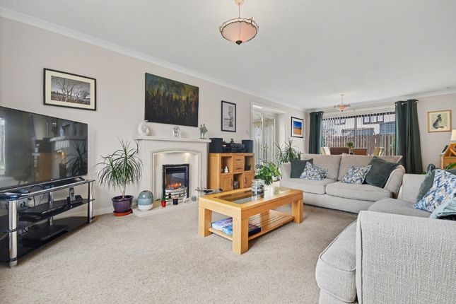 10, Swift Avenue, Inverkip photo 4