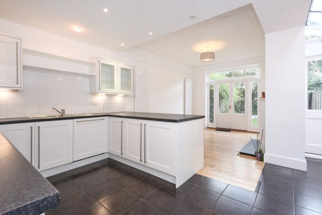 117, Elborough Street, London photo 2