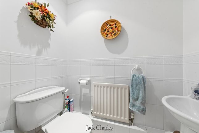23, Hildenbrook Farm, Tonbridge photo 4