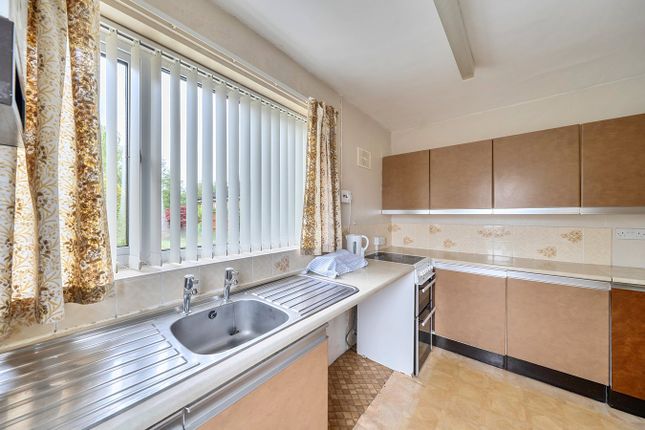 18, Powells Road, Shefford photo 5
