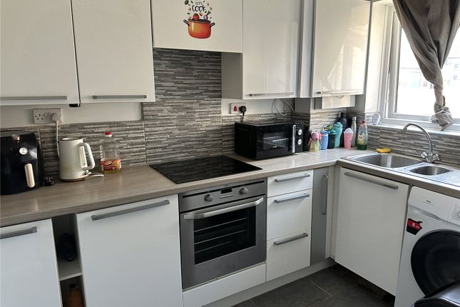 15, Fivash Close, Somerset photo 2