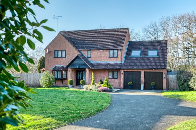 Thumbnail Detached house for sale in Ardens Close, Redditch