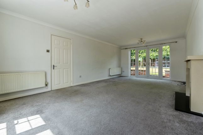 17, Nicolson Road, Loughborough photo 3