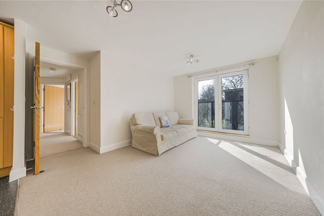 7, Carrington Court, New Malden photo 4