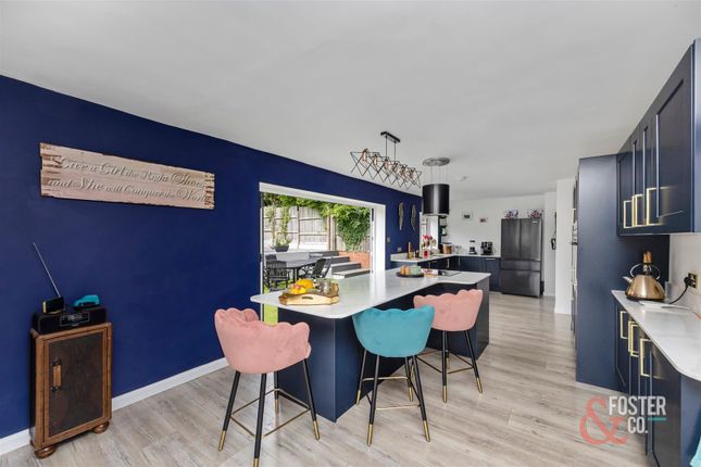 27, Whitethorn Drive, Brighton photo 2