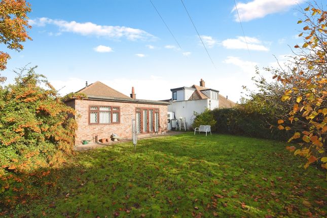 Detached bungalow for sale in Dunmow Gardens, West Horndon, Brentwood