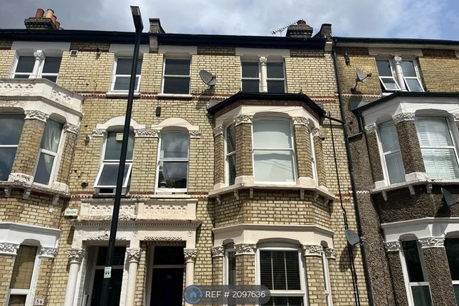Thumbnail Flat to rent in Sandmere Road, London