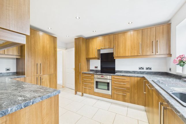 20, Smiths Avenue, Worcestershire photo 3