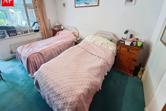 31, Maple Drive, Burnham-on-Sea photo 4