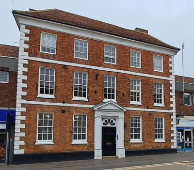 Office to let in 60 High Street, Newport Pagnell