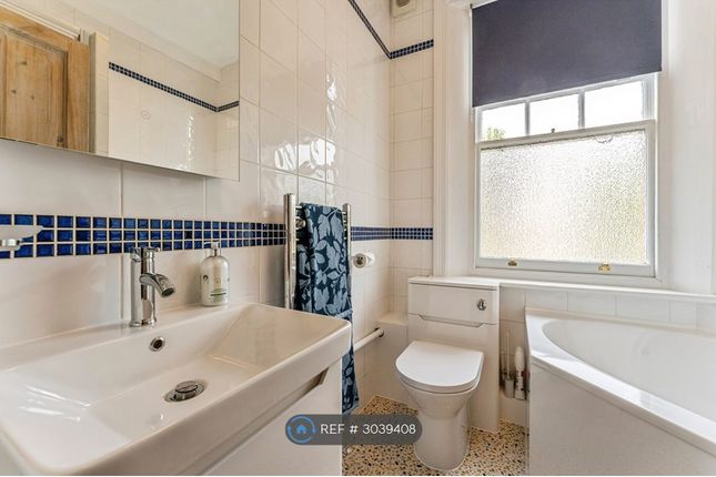 B Hornsey Lane Gardens, Flat Highgate, London photo 4