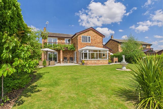 10, Gleneagles Close, Telford photo 3