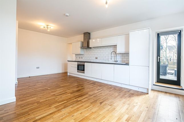 4 Thornsett Villas, 9 Thornsett Road, Sheffield photo 4