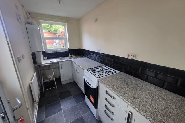 13 Lloyd Street, Dudley photo 4