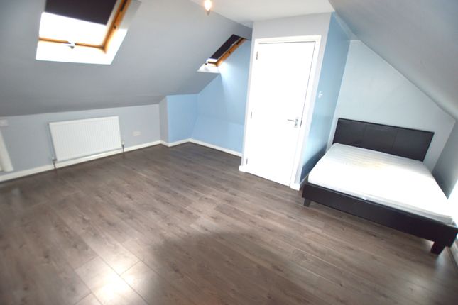 48, Hermitage Road, london photo 5