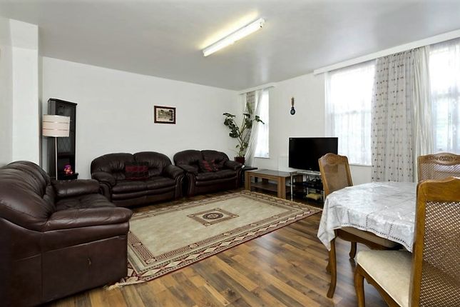 6 Wenlake House, Old Street, London photo 4