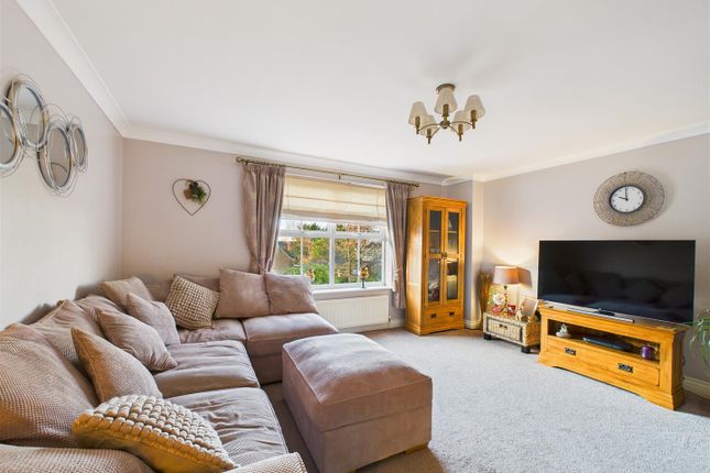 3, Barberry Court, Brough photo 3