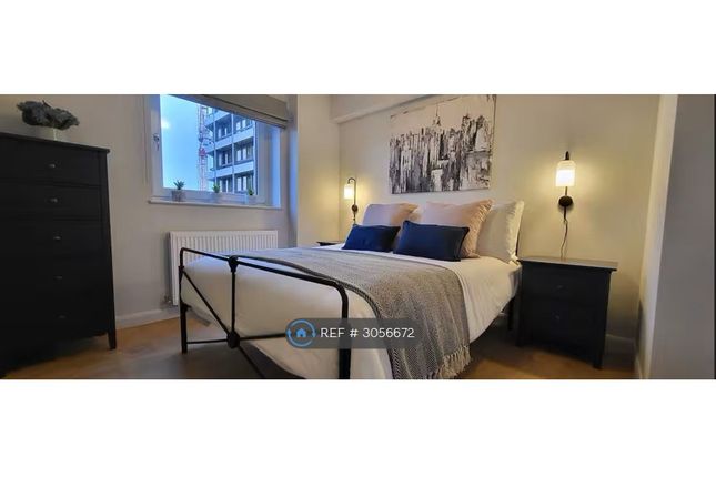 Flat, Gresse Street, London photo 2