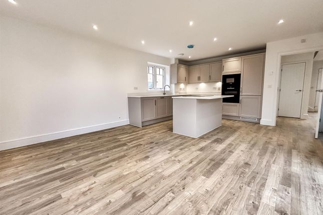 14, Skylark View, Biggleswade photo 2