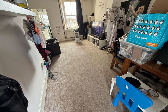 18 Cross Street, Blaenavon, Pontypool photo 2