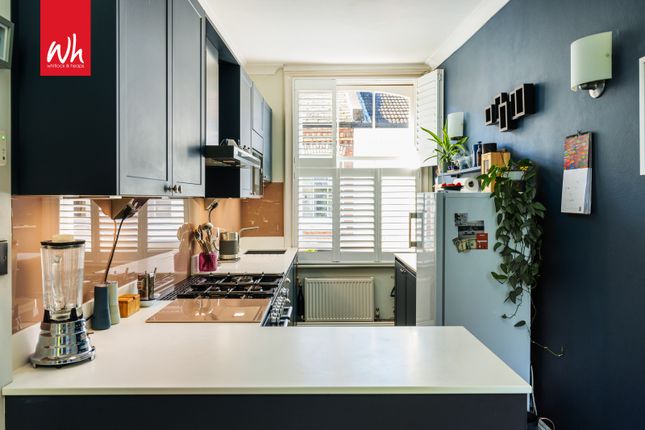 10, Eaton Grove, Hove photo 2